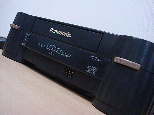 3DO REAL (松下電器) 1994年 | 古いハードに囲まれて since2011