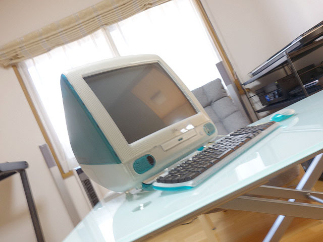 初代iMac RevA | 古いハードに囲まれて since2011