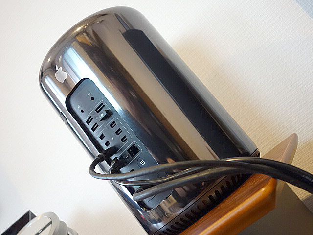 Mac Pro Late 2013 | 古いハードに囲まれて since2011