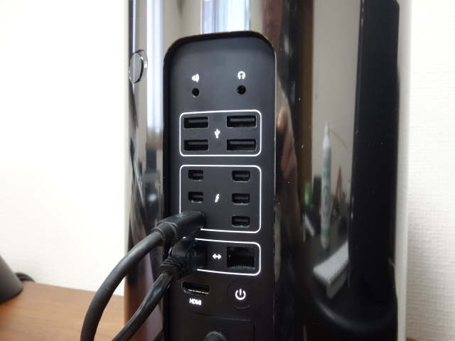 Mac Pro Late 2013 | 古いハードに囲まれて since2011